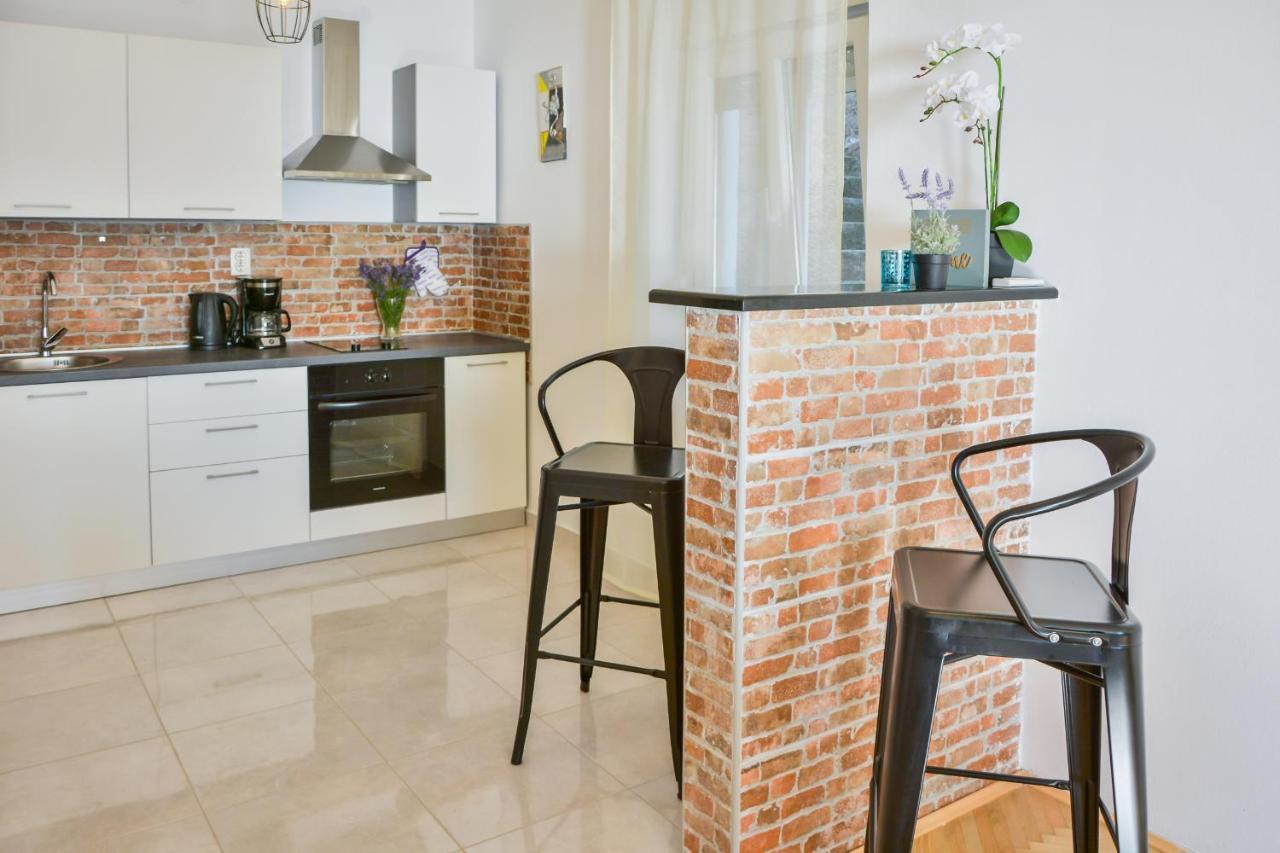 Apartmani Krijesnica Senj  Buitenkant foto