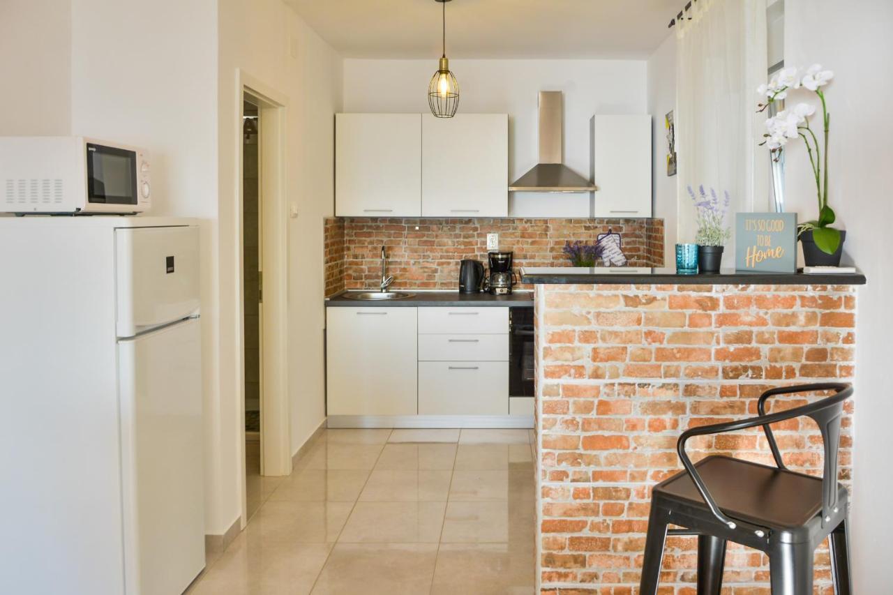 Apartmani Krijesnica Senj  Buitenkant foto