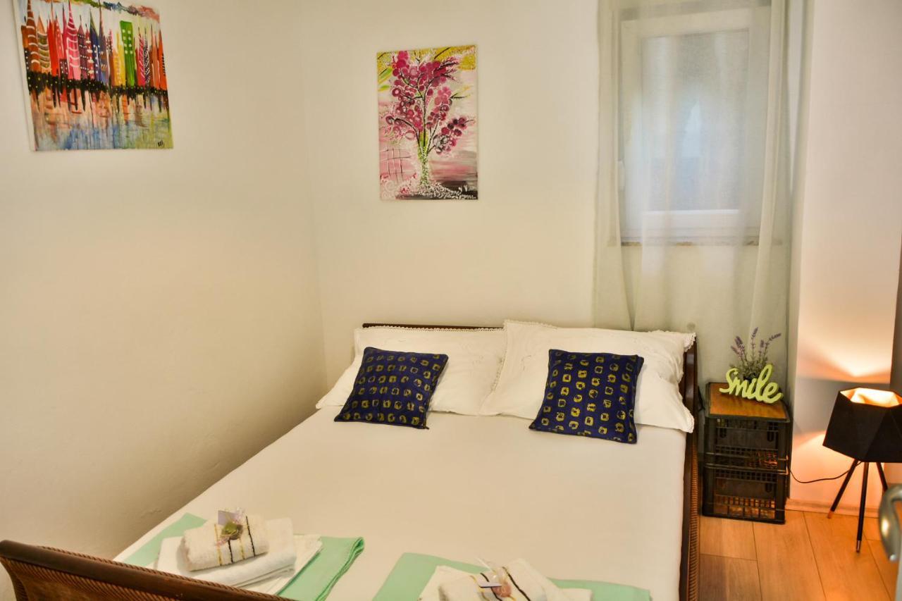 Apartmani Krijesnica Senj  Buitenkant foto