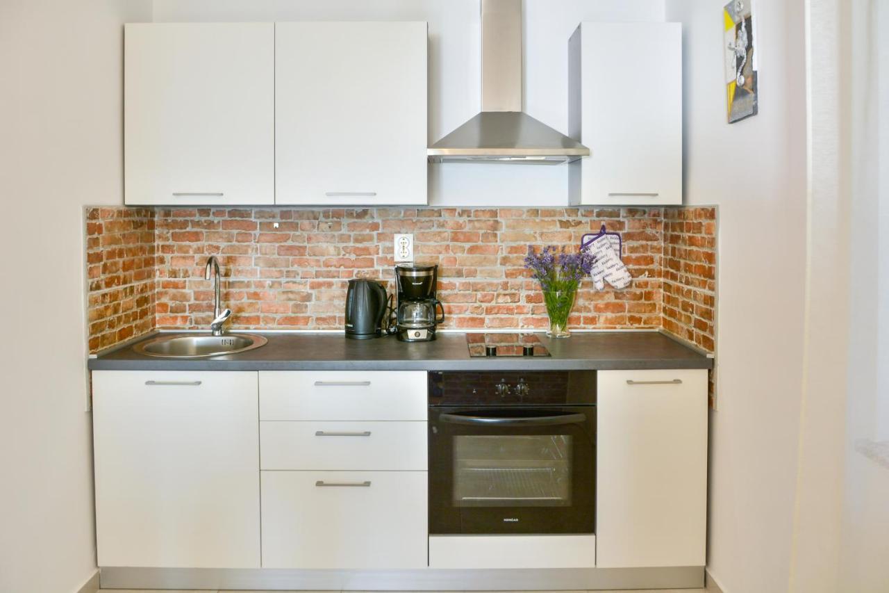 Apartmani Krijesnica Senj  Buitenkant foto