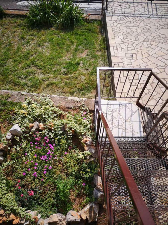 Apartmani Krijesnica Senj  Buitenkant foto